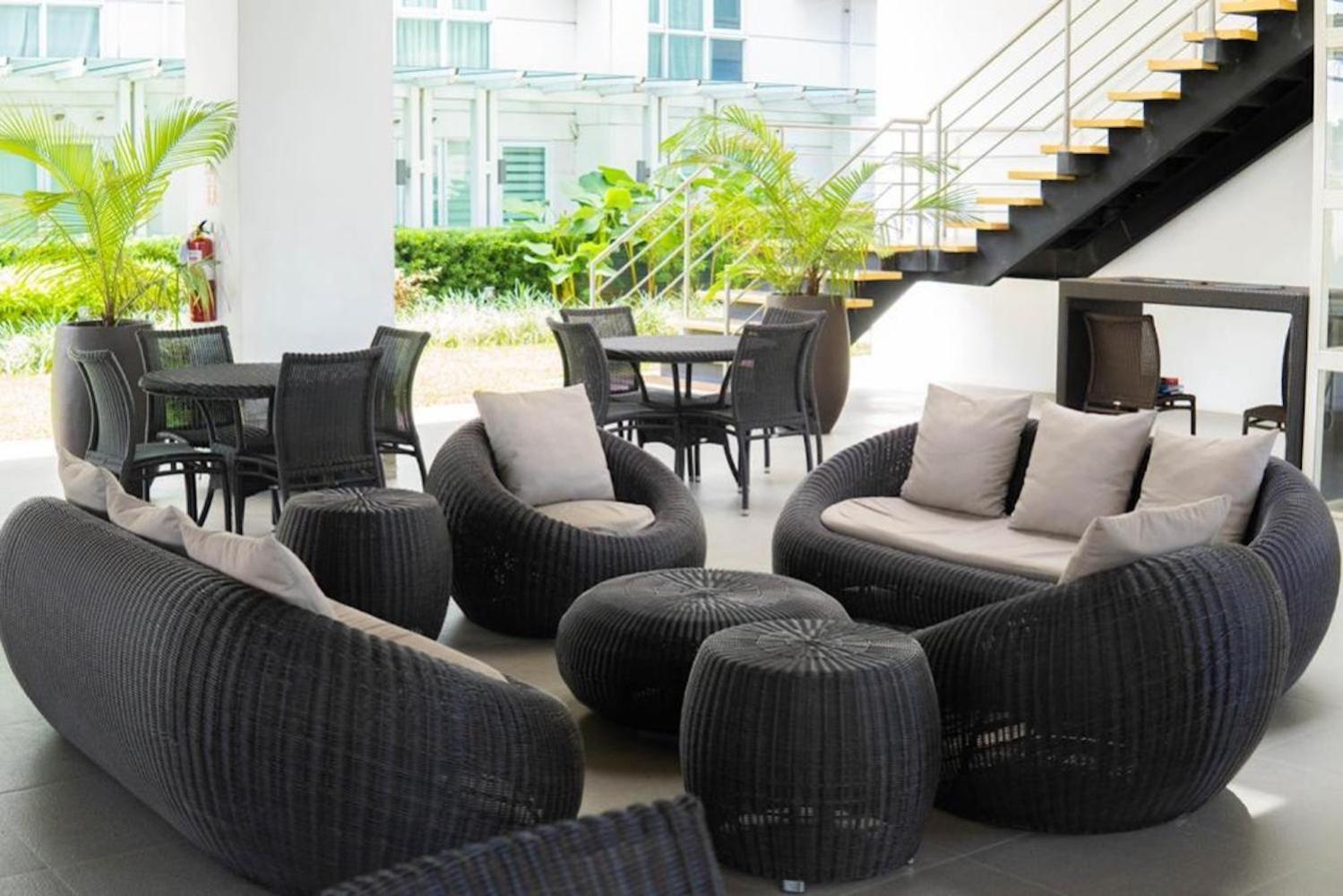 Abreeza Studio Suite 2321 - Pool, Wifi, City View, Washer, Ac, Netflix, Mall Davao City Exteriör bild